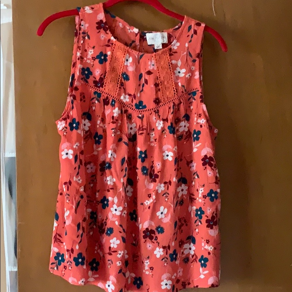 Women’s Francesca top size large